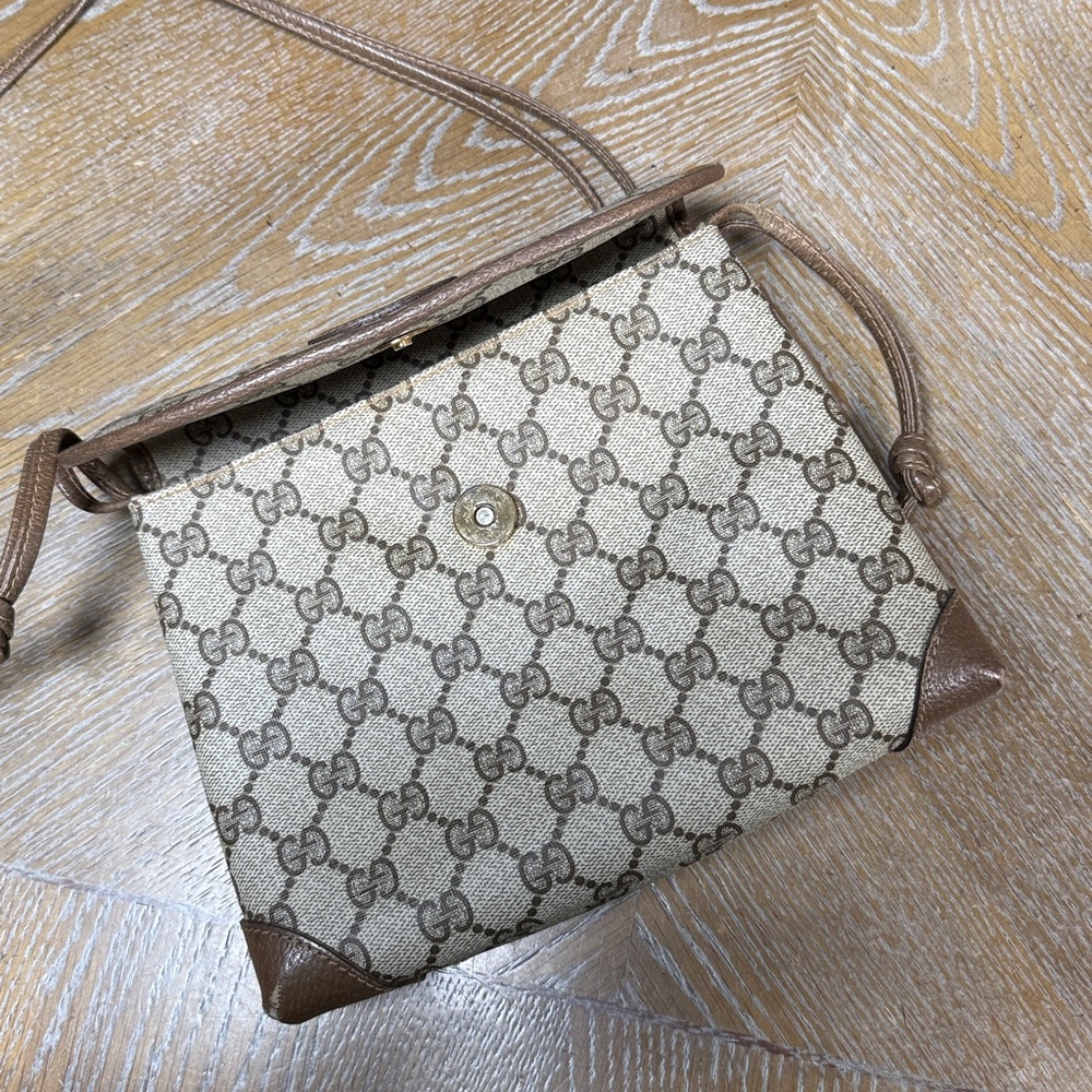 GUCCI Vintage Beige and Brown Crossbody Bag - Picture 13 of 15